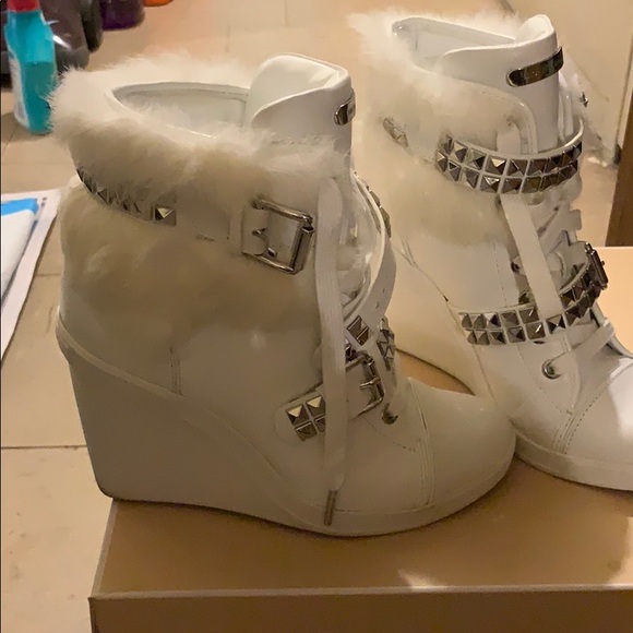EUC MK white faux fur wedge sneakers!! - Picture 3 of 4
